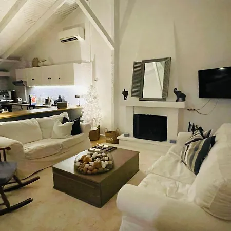 Holiday home Waitnsea Elaionas